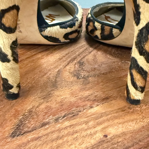 Sam Edelman Leopard‎ Delilah Dorsay Cow Hide Print Heels - Picture 8 of 14